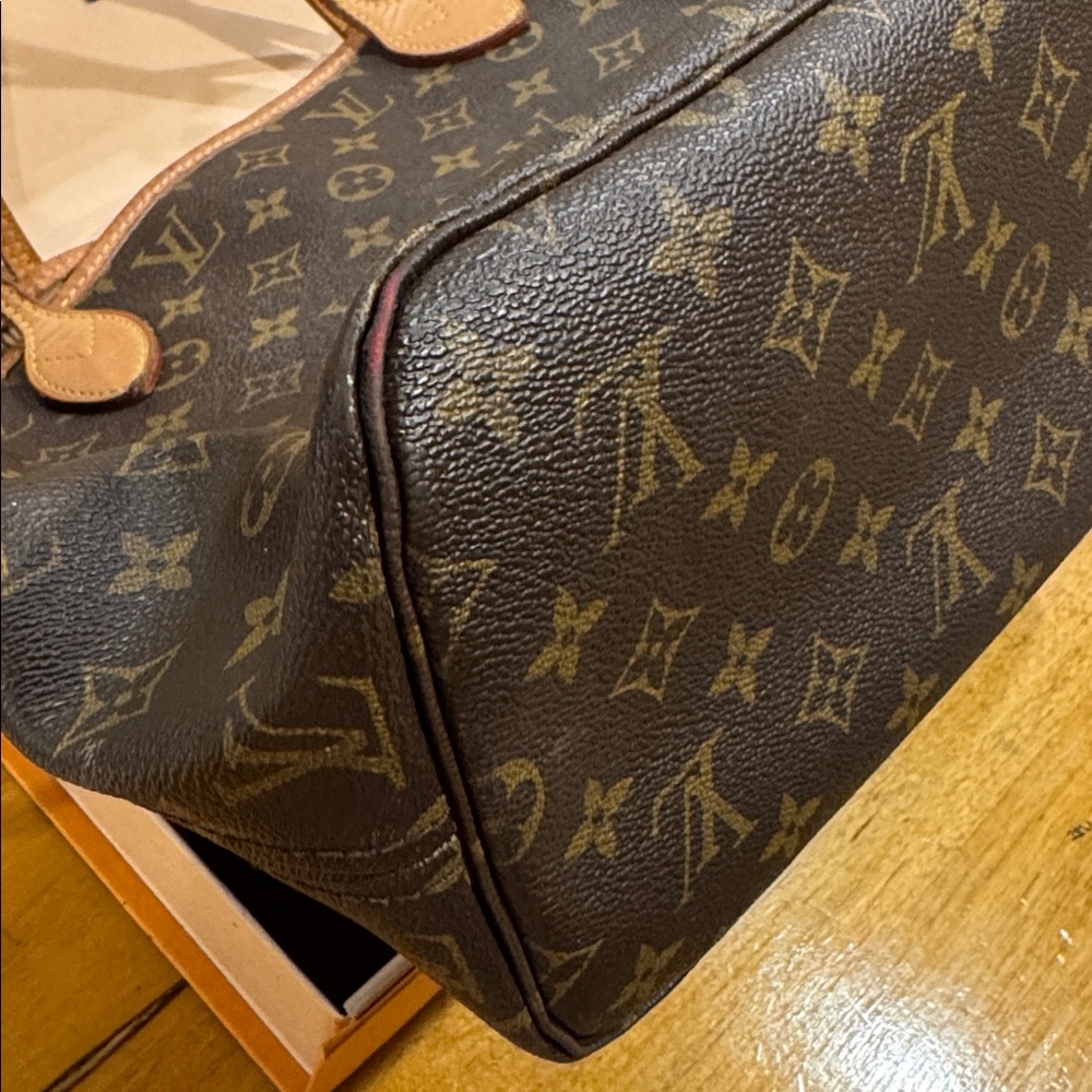 Louis Vuitton Neverfull MM Monogram - Picture 17 of 17